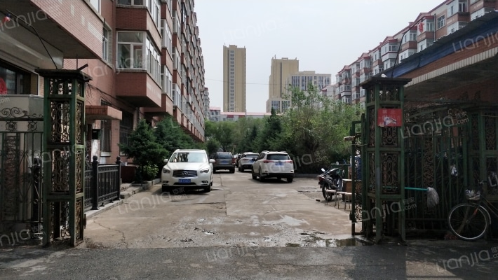 工商新家属楼外景图