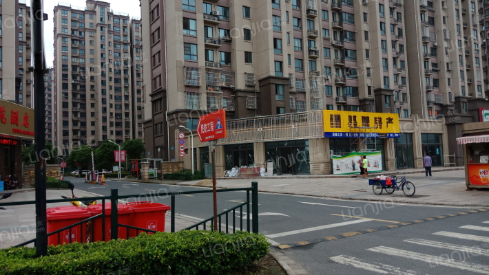 世新家园外景图