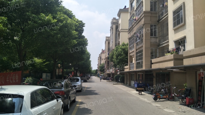 玉湖新城花园外景图