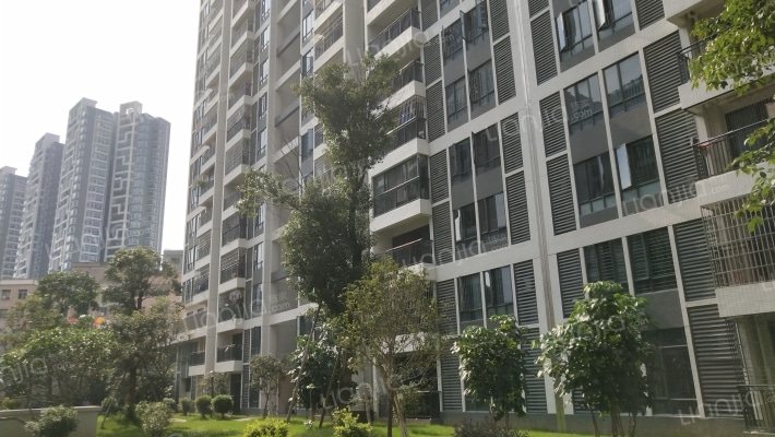 公益商务小区外景图