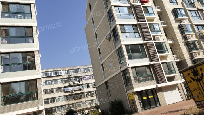 富润苑小区外景图