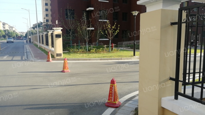 张镇家园六期A区外景图