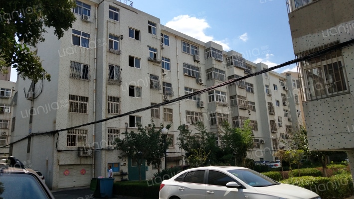 京宝花园外景图