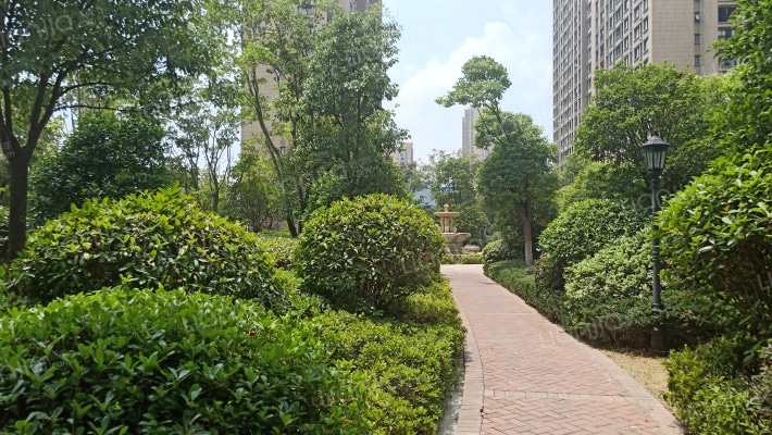 吾悦华府外景图