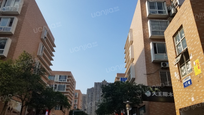 花桥国际美车城外景图