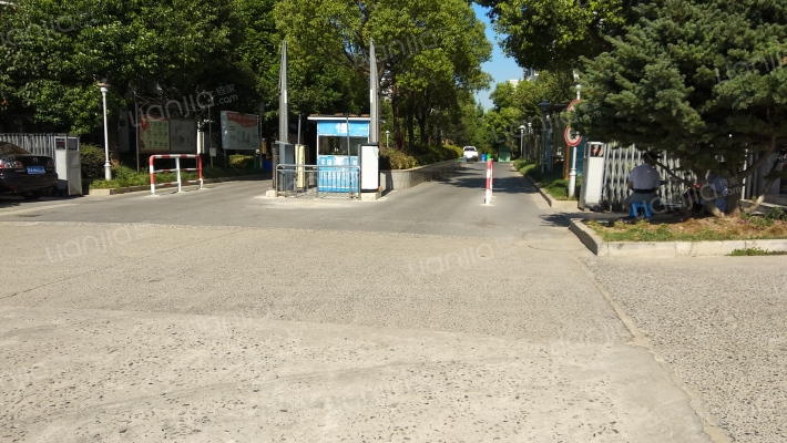 明豪華庭外景图