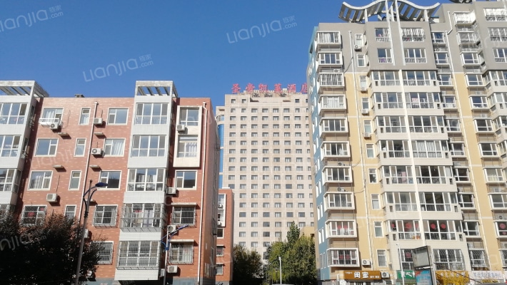 奥林盛园小区外景图