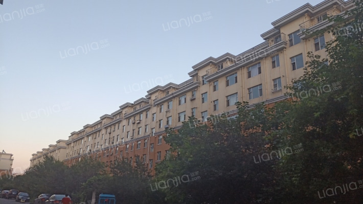 馨園小區外景图