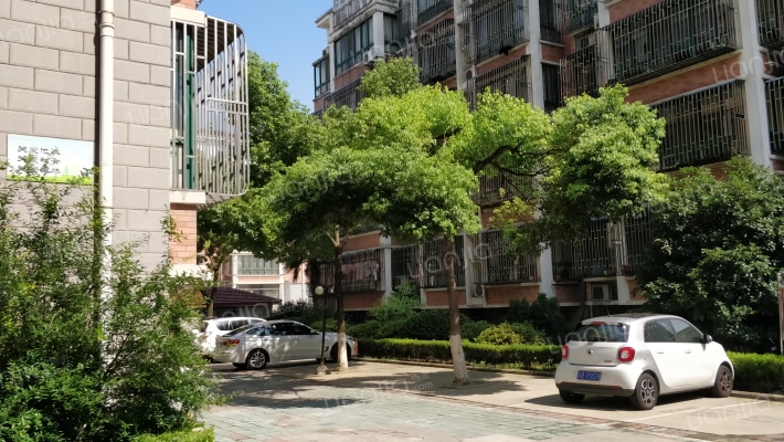 盛隆花园外景图