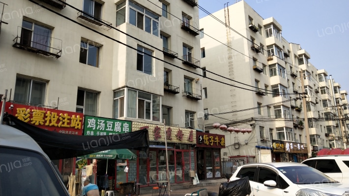 转向机住宅小区外景图