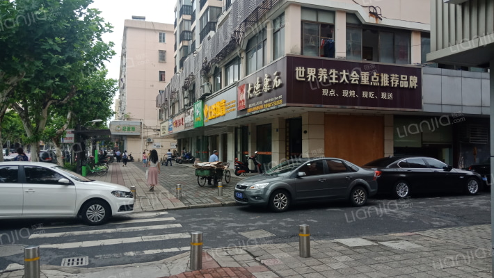 东通山弄外景图