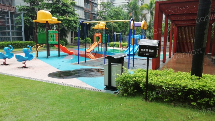 万科缤纷四季南区外景图