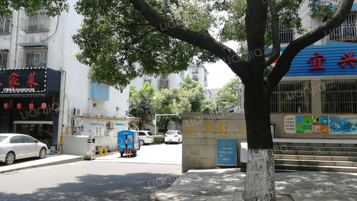 龙潭教工外景图