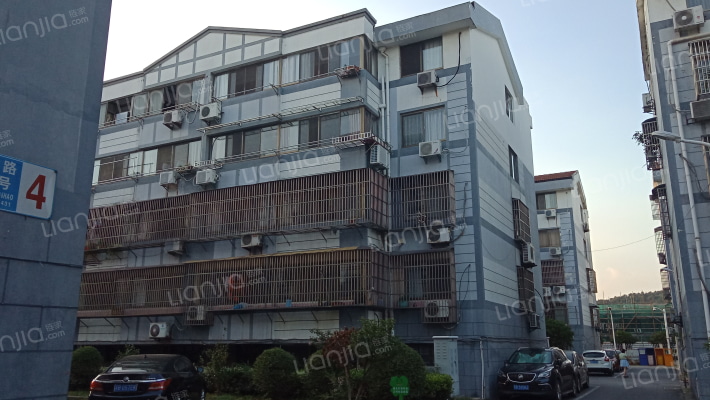 学院小区外景图