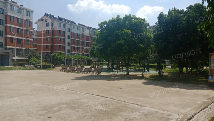 云新二村外景图