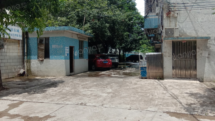 迎宾路住宅外景图