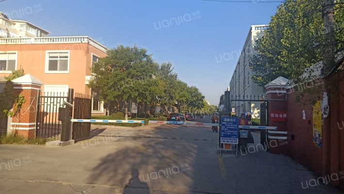 滨河新村外景图