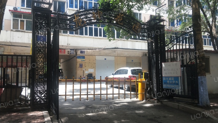 龙珅花园外景图