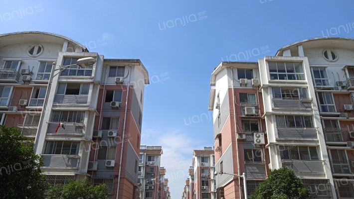 白玉一村外景图