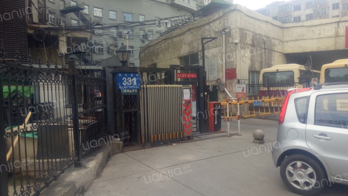 西大直街外景图