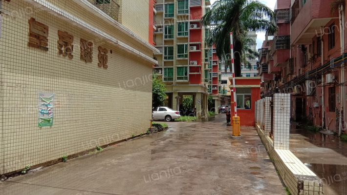 皇家翠苑外景图