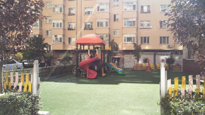 建材小区外景图