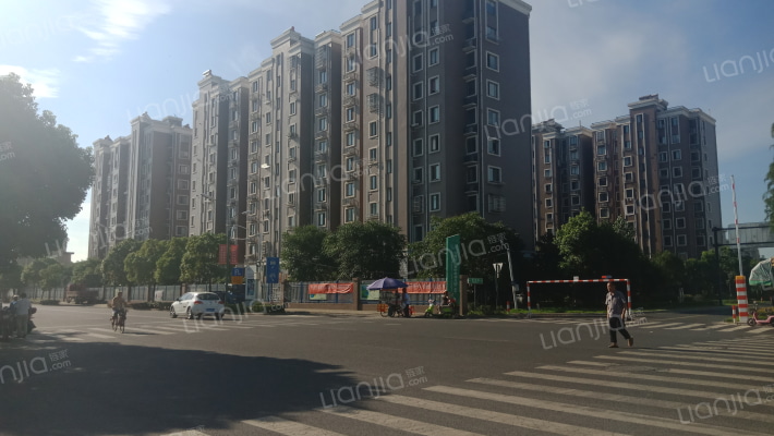 西苑新村外景图