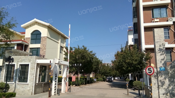 碧水嘉园外景图