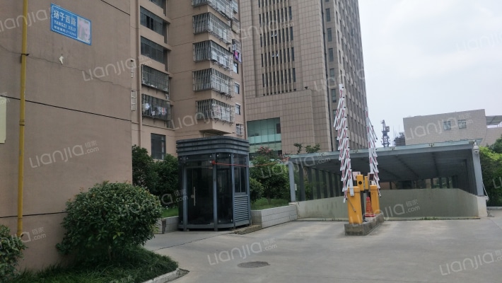 鼎恒名座小区外景图