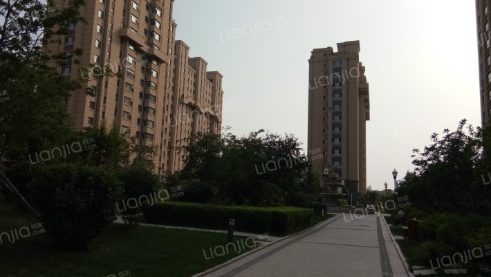 龙投林溪美郡外景图