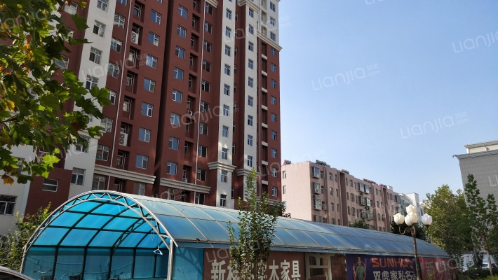 广场花园外景图