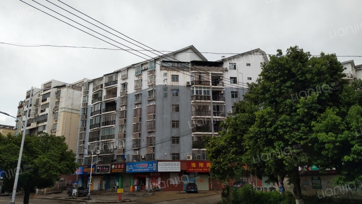 现代·华庭外景图