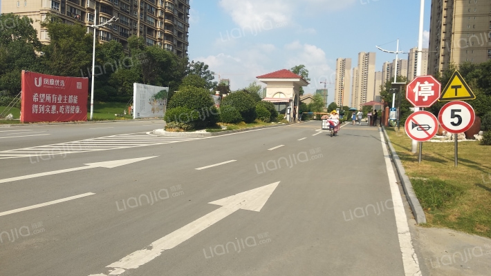 碧桂园凤凰城水蓝湾外景图