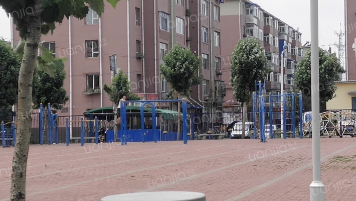 荒山小区外景图