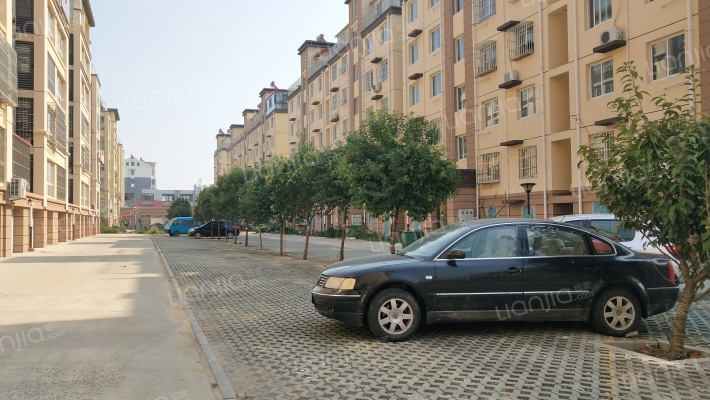 砚里新村外景图