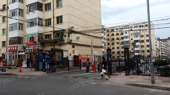 自建小区外景图