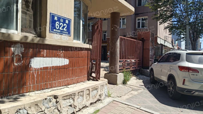 土地矿产环保局住宅楼外景图