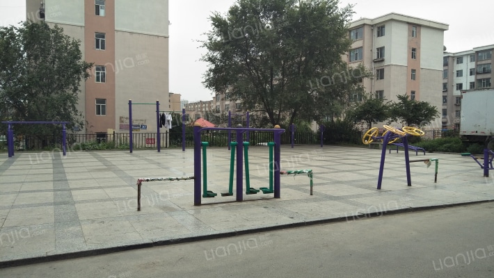 运河里西山棚户区外景图