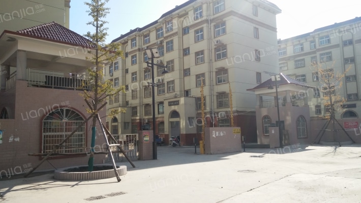 尖山移民新区外景图