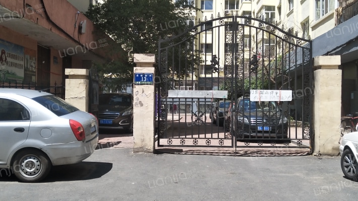 巡船胡同外景图