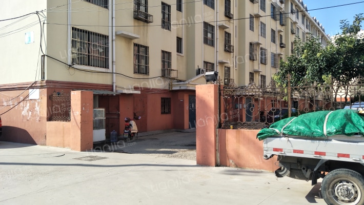 西五里堆小区外景图