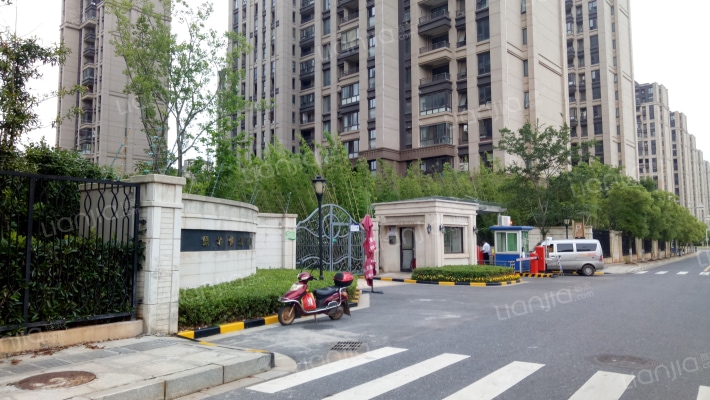 绿地悦城B区外景图