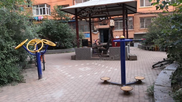 西开原二道街外景图