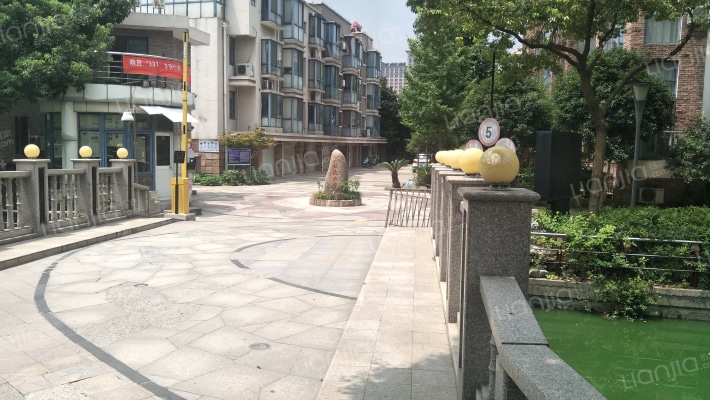 铭流府邸外景图