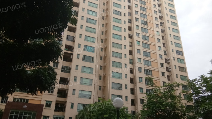 雅居乐新城塞纳湖外景图