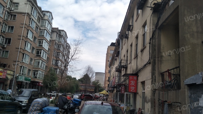 粮库小区外景图