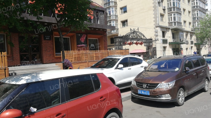 香山小区外景图