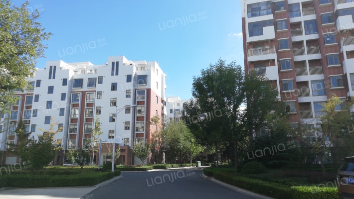 怡天海景城B区外景图