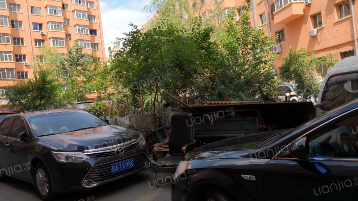 肉联小区外景图