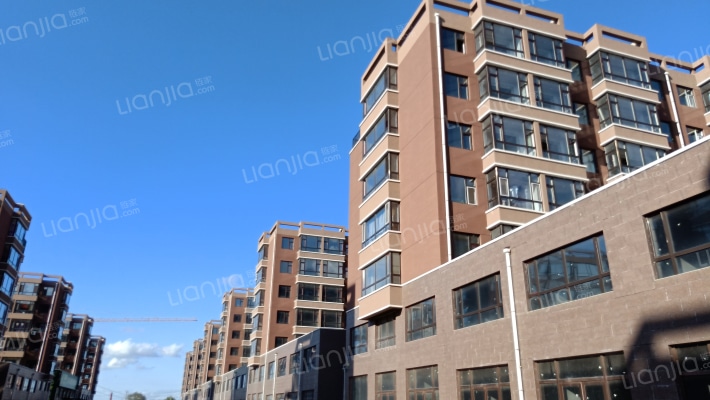 龙德盛世城外景图